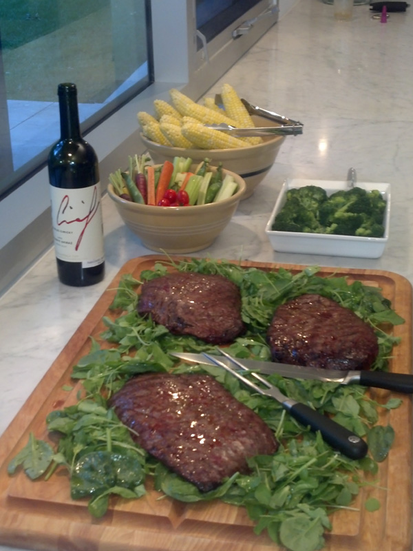 flank-steak-and-shiraz600
