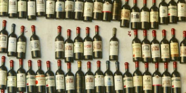 Bordeaux bottles are pictured in a shop in Saint Emilion outside of Bordeaux (photograph by Pascal Le Segretain, Getty Images).