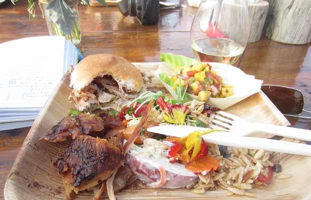 Dinner at 13th Street Wines,  Photo: Michael Godel