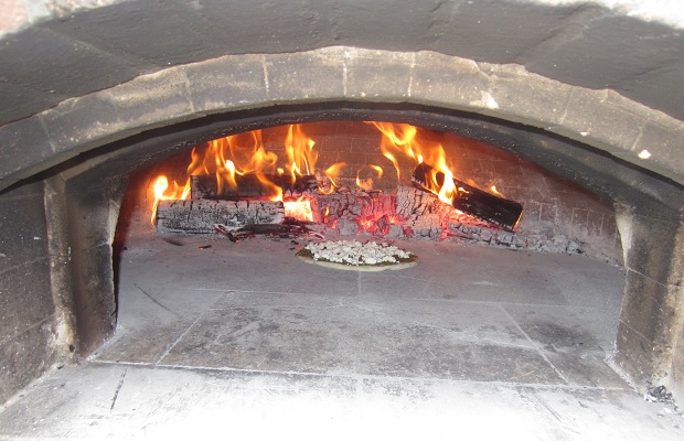 Stratford Chefs Mobile Pizza Oven Photo: Michael Godel