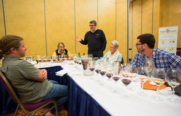 Head judge Anthony Gismondi talks with Rhys Pender MW, Steve Thurlow, DJ Kearney and Godello Photo: Jason Dziver (www.jasondziver.com)