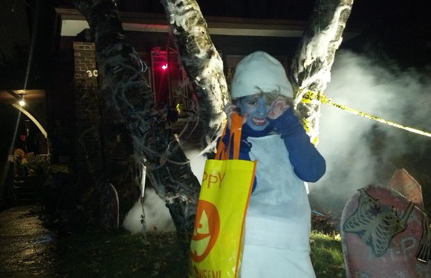 Smurfette does Halloween