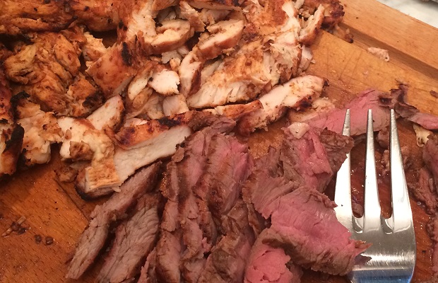 Chicken and beef destined for tortillas