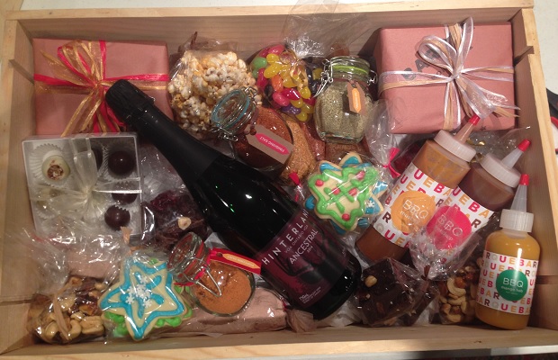Barque Holiday Basket  http://barque.ca/baskets#&panel1-1