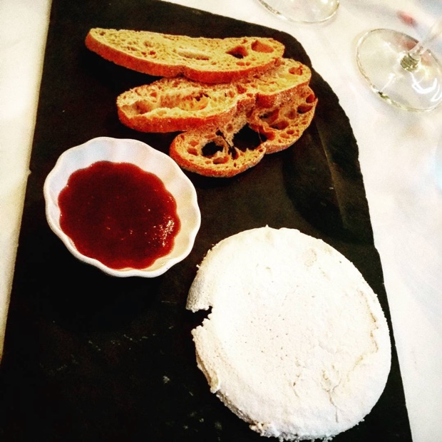 They call it cheesecake at <a href="https://twitter.com/AuraRestaurante" target="_blank">Aura Restaurante</a> but this is something other, extraordinary, ethereal.