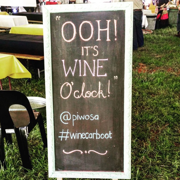High five Sunday, at #winecarboot with @PIWOSA @WOSA_ZA @WOSACanada #journeysendvineyards #schapenberghills #sirlowryspass