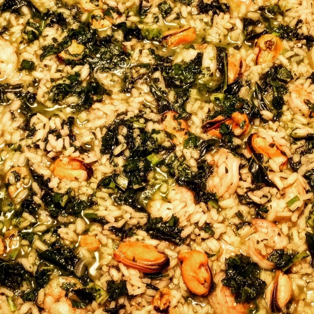 Shrimp, mussel, kale, salsa verde #jacksonpollock risotto