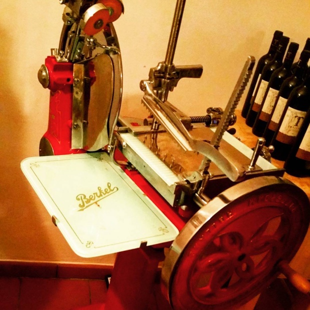 how-about-this-beauty-chefmolson-berkel-1912-slicingmachines